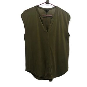- Lucky Brand. Olive Green Women’s Top Sz XS